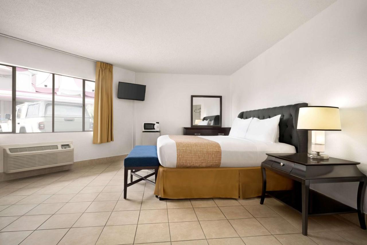 Travelodge By Wyndham Las Vegas Exterior foto