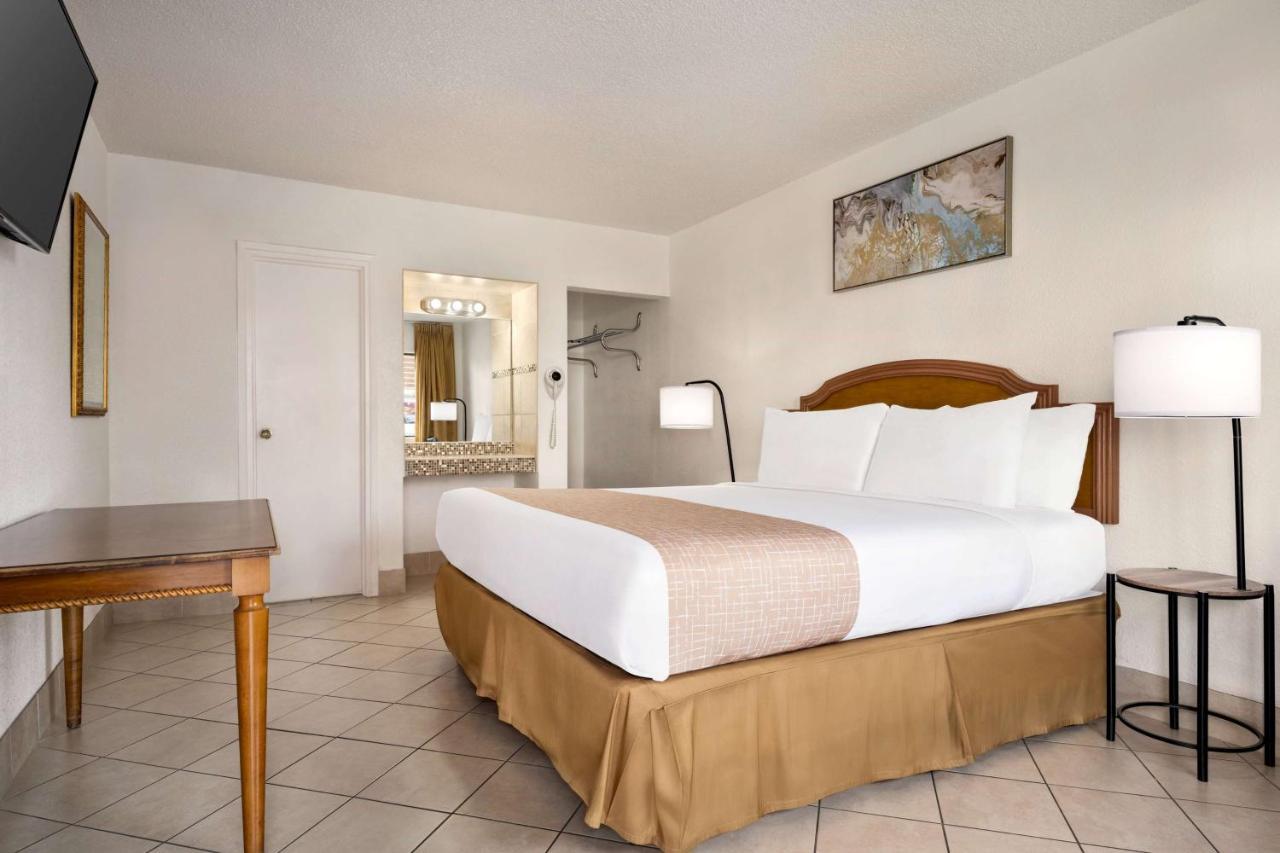 Travelodge By Wyndham Las Vegas Exterior foto